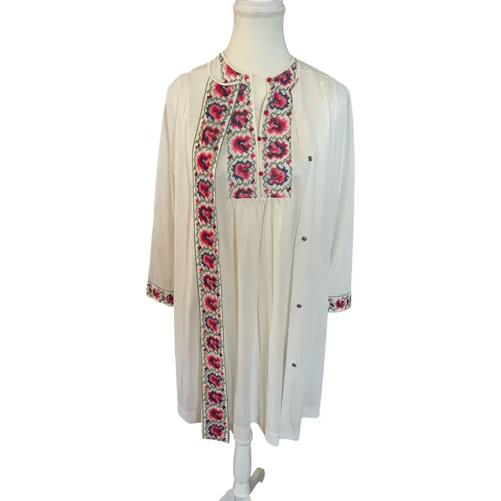 Vintage 1970s Embroidered Nightgown + Housecoat Set •  2‑Piece Set - Picture 2 of 8